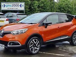 Orange Used 2014 Renault Captur Dynamique SUV | £5,995 (Fair price)