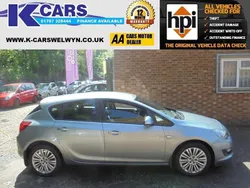 Silver Used 2013 Vauxhall Astra Hatchback | £4,490 (Fair price)