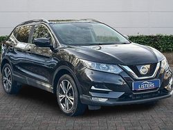 Black Used 2017 Nissan Qashqai N-Connecta SUV | £9,295 (Fair price)