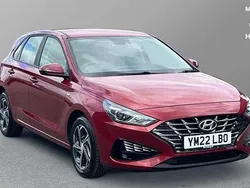 Red Used 2022 Hyundai i30 SE Hatchback | £13,029 (Fair price)