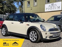 White Used 2005 Mini Cooper Hatch Hatchback | £2,490