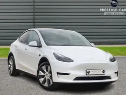 Used 2022 Tesla Model Y SUV | £23,495 (A bit pricey)