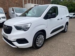 White Used 2020 Vauxhall Combo Sportive MPV | £6,495 (Good price)