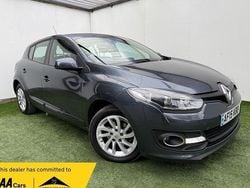 Grey Used 2015 Renault Mégane III Dynamique Hatchback | £3,195 (Good price)