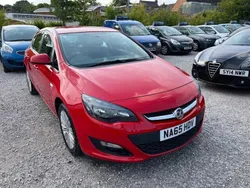 Red Used 2015 Vauxhall Astra Excite Hatchback | £2,895 (Fair price)