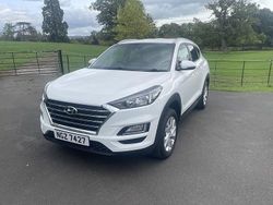 White Used 2019 Hyundai Tucson SE SUV | £13,000 (Fair price)