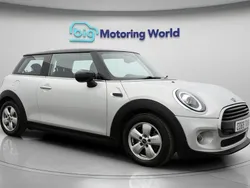 Silver Used 2019 Mini Cooper Classic Hatchback | £10,900 (Good price)