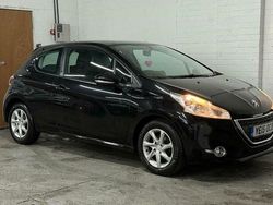 Black Used 2015 Peugeot 208 Active Hatchback | £3,250 (Fair price)