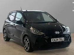 Black Used 2024 Hyundai i10 Premium Hatchback | £15,343 (Fair price)