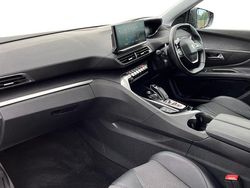 Grey Used 2022 Peugeot 5008 Allure MPV | £17,995 (Good price)
