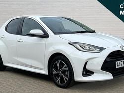 White Used 2024 Toyota Yaris Hybrid Design Hatchback | £20,056 (Good price)