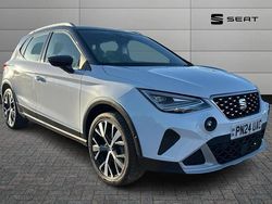 White Used 2024 Seat Arona Xperience Lux SUV | £18,990 (Fair price)