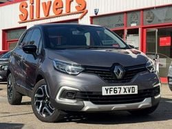 Grey Used 2017 Renault Captur Dynamique SUV | £5,995 (Fair price)