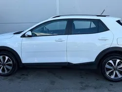 White Used 2021 Kia Stonic 2 SUV | £12,491 (Fair price)