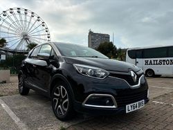 Black Used 2014 Renault Captur Dynamique SUV | £3,495 (Fair price)