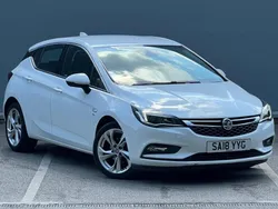 White Used 2018 Vauxhall Astra SRi Hatchback | £8,795 (Expensive)