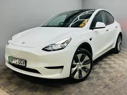 White Used 2023 Tesla Model Y SUV | £26,490 (Good price)