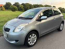 Silver Used 2008 Toyota Yaris Hatchback | £2,395 (Good price)