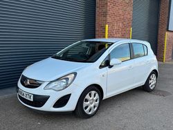 White Used 2014 Vauxhall Corsa Design Edition Hatchback | £3,195 (Good price)