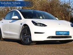 White Used 2021 Tesla Model 3 Standard Range Plus Sedan | £16,495 (Fair price)