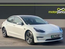 White Used 2021 Tesla Model 3 Long Range AWD Sedan | £23,000 (Fair price)
