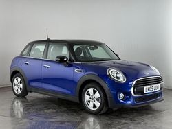 Blue Used 2019 Mini Cooper Classic Hatchback | £10,650 (Good price)