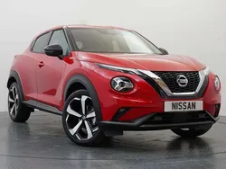 Red Used 2022 Nissan Juke Tekna SUV | £16,699 (A bit pricey)