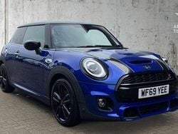 Blue Used 2019 Mini Cooper S Sport Hatchback | £17,312 (Fair price)