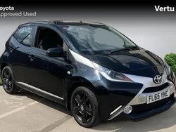 Black Used 2015 Toyota Aygo X-clusiv Hatchback | £6,490 (A bit pricey)