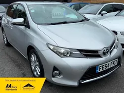 Silver Used 2014 Toyota Auris Hatchback | £6,899 (Fair price)