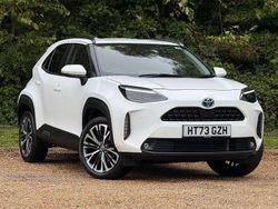 White Used 2024 Toyota Yaris Cross SUV | £24,955 (Fair price)