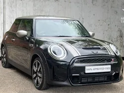 Black Used 2021 Mini Cooper S Exclusive Hatchback | £20,990 (Fair price)