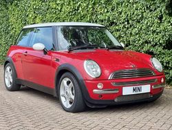 Red Used 2002 Mini Cooper Hatch Hatchback | £3,999