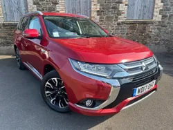 Red Used 2017 Mitsubishi Outlander P-HEV Estate | £13,495 (Fair price)