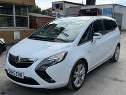 White Used 2016 Vauxhall Zafira SRi MPV | £4,399 (Good price)