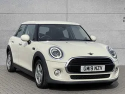 White Used 2019 Mini Cooper Classic Hatchback | £17,000 (Fair price)