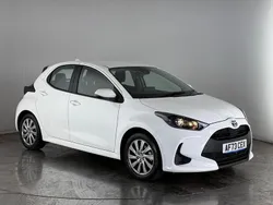 White Used 2023 Toyota Yaris Hybrid Hatchback | £16,850 (Good price)