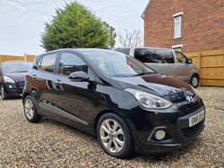 Black Used 2016 Hyundai i10 Premium SE Hatchback | £3,495 (A bit pricey)