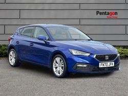 Mystery blue Used 2020 Seat Leon SE Hatchback | £12,995 (Fair price)