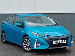 Blue Used 2019 Toyota Prius Business Edition Hatchback | £16,998 (Good price)