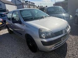 Silver Used 2006 Renault Clio II Campus Hatchback | £1,295 (Fair price)