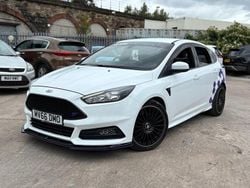 White Used 2016 Ford Focus ST Hatchback | £11,690 (Good price)