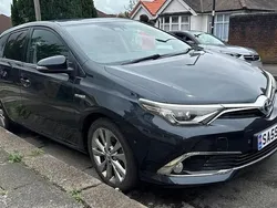 Grey Used 2017 Toyota Auris Hybrid Hatchback | £10,888 (Fair price)