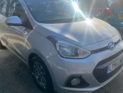 Used 2016 Hyundai i10 Premium Hatchback | £5,995 (Good price)