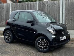 Black Used 2018 Smart ForTwo Coupé Premium Coupe | £7,997 (Fair price)