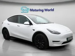 White Used 2022 Tesla Model Y Long Range SUV | £24,300 (Super price)