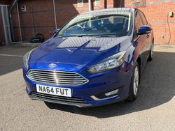 Blue Used 2014 Ford Focus Titanium Hatchback | £4,350 (Fair price)