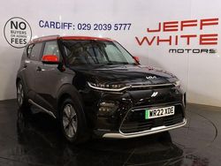 Black Used 2022 Kia Soul EV SUV | £16,488 (Fair price)