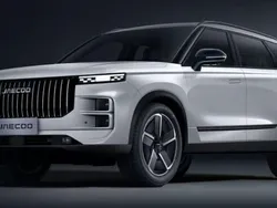 White Used 2025 Jaecoo 7 SUV | £29,490 (Fair price)