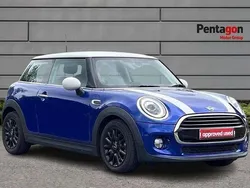 Blue Used 2018 Mini Cooper Hatch Hatchback | £12,294 (Good price)
